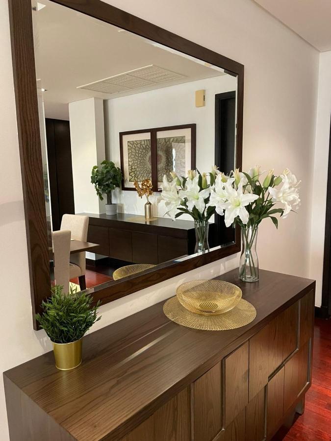 Luxurious 2 Bedroom Apartment In Anantara Hotel And Residences Дубай Екстериор снимка