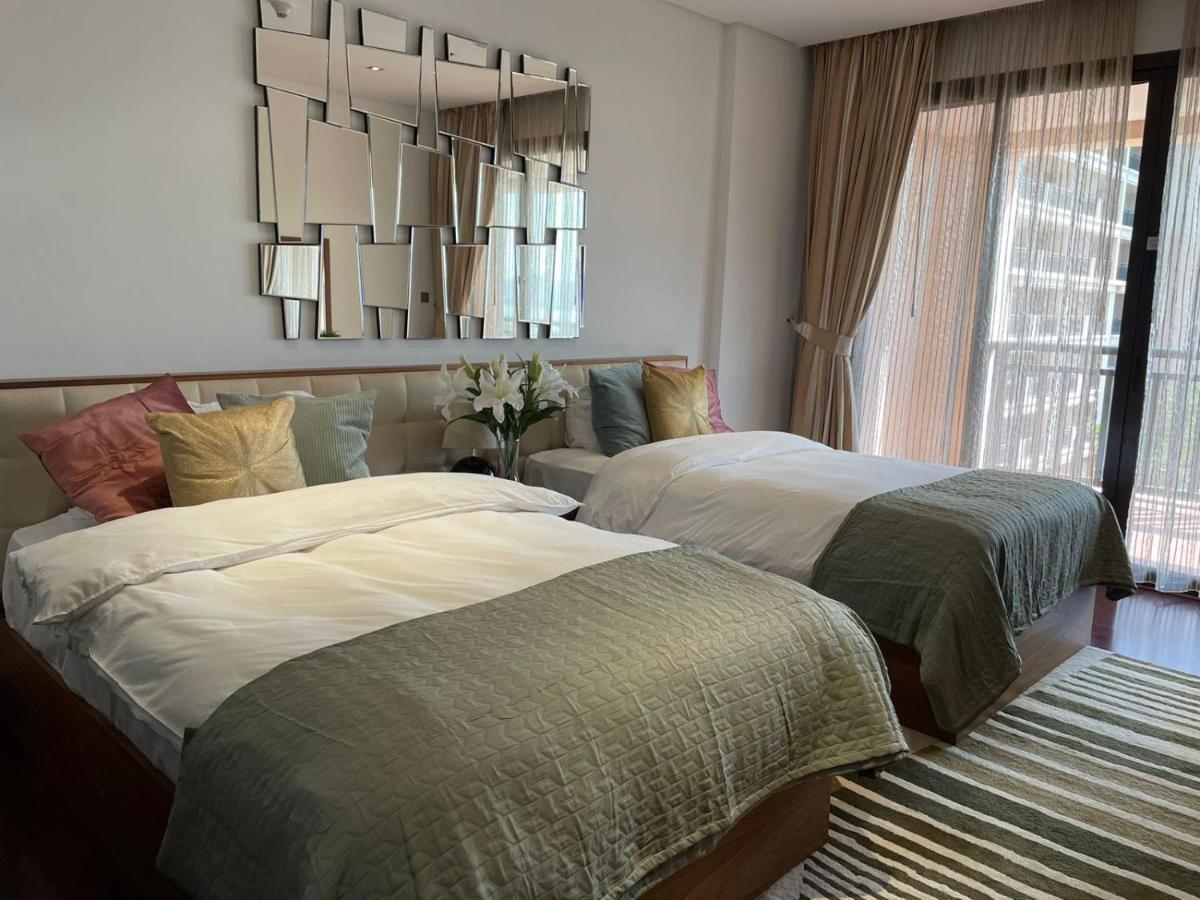 Luxurious 2 Bedroom Apartment In Anantara Hotel And Residences Дубай Екстериор снимка