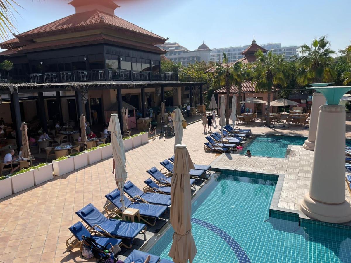 Luxurious 2 Bedroom Apartment In Anantara Hotel And Residences Дубай Екстериор снимка